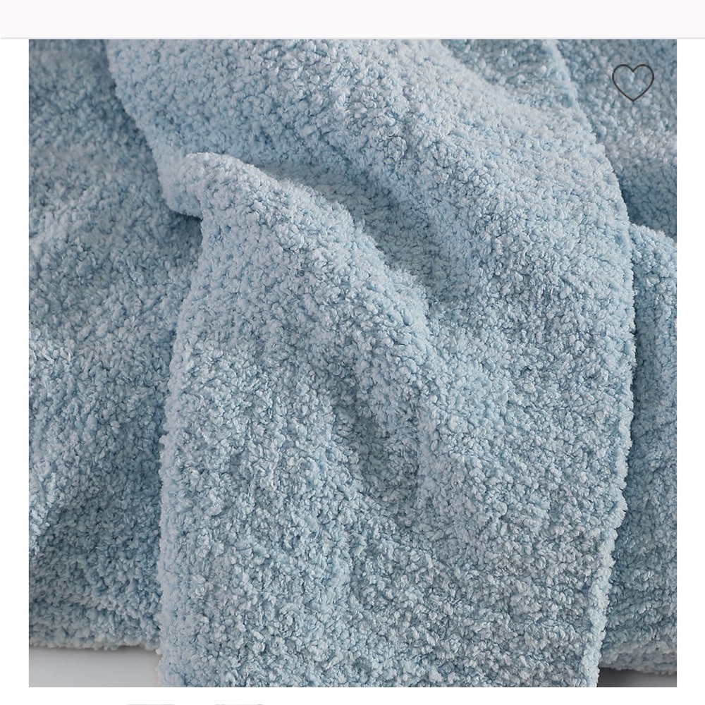 Sunday Citizen Snug Throw in DEW - Picture 2 of 3